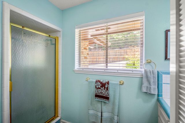 635 Burris Drive, Livingston, TX 77351