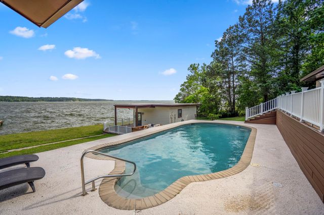 635 Burris Drive, Livingston, TX 77351