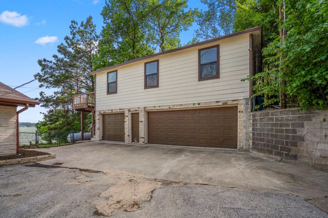 635 Burris Drive, Livingston, TX 77351