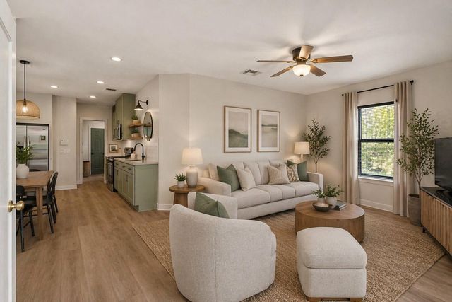 635 Burris Drive, Livingston, TX 77351