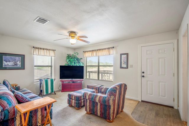 635 Burris Drive, Livingston, TX 77351