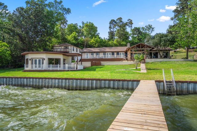 635 Burris Drive, Livingston, TX 77351