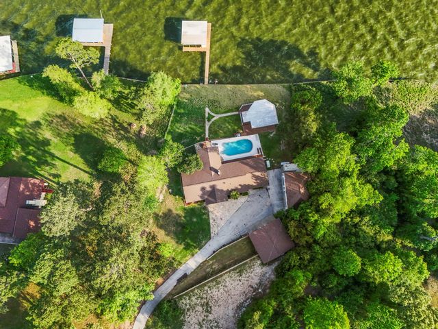 635 Burris Drive, Livingston, TX 77351