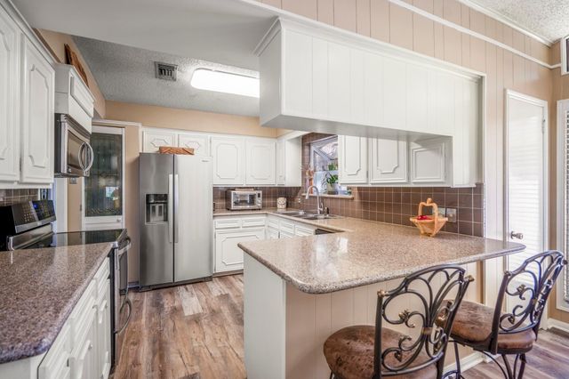 635 Burris Drive, Livingston, TX 77351