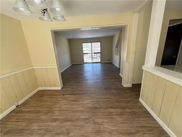 207 Parkwood Dr, Cranberry Twp, PA 16066