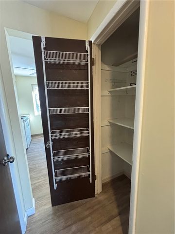 207 Parkwood Dr, Cranberry Twp, PA 16066