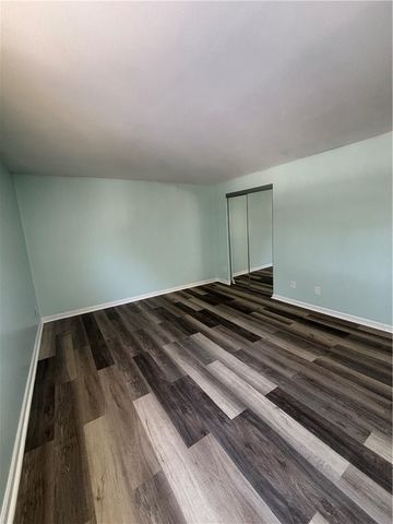 207 Parkwood Dr, Cranberry Twp, PA 16066