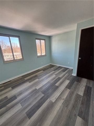 207 Parkwood Dr, Cranberry Twp, PA 16066