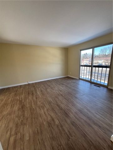 207 Parkwood Dr, Cranberry Twp, PA 16066