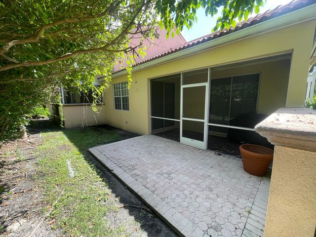 9858 Royal Palm Boulevard 3-14, Coral Springs, FL 33065