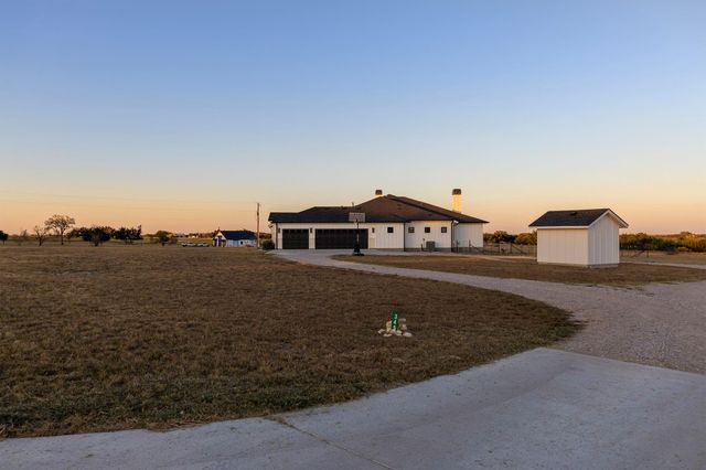 345 Judges RD, Burnet, TX 78611