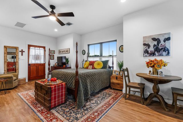 345 Judges RD, Burnet, TX 78611