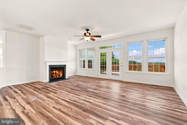 16469 SPARKLING BROOK LOOP, Dumfries, VA 22025