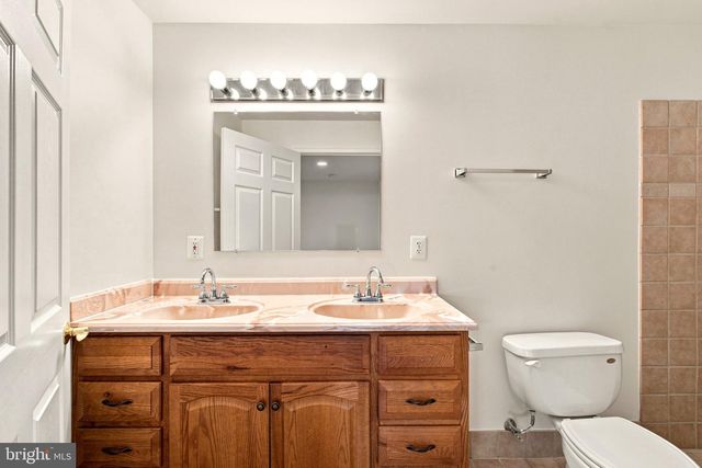 16469 SPARKLING BROOK LOOP, Dumfries, VA 22025