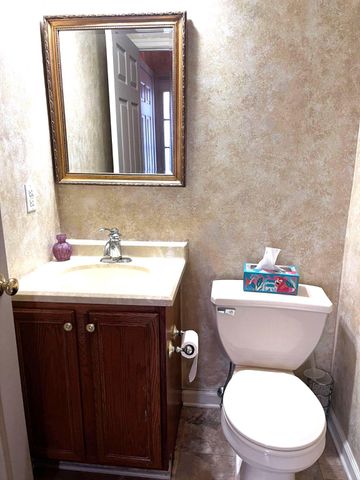 25 CYPRESS CT, Bordentown, NJ 08505