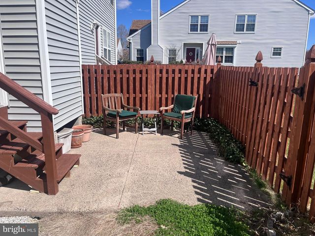 25 CYPRESS CT, Bordentown, NJ 08505