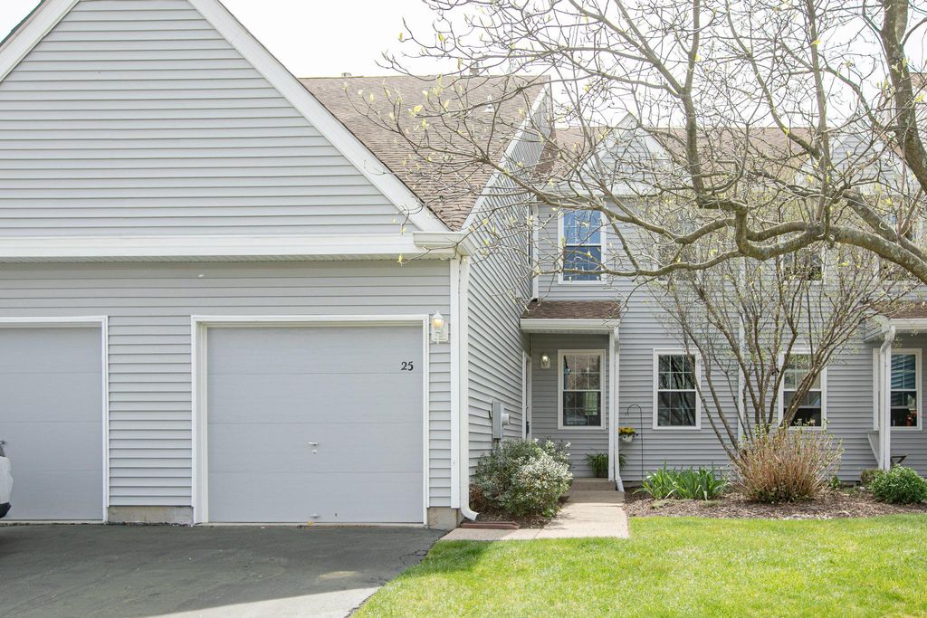 25 CYPRESS CT, Bordentown, NJ 08505