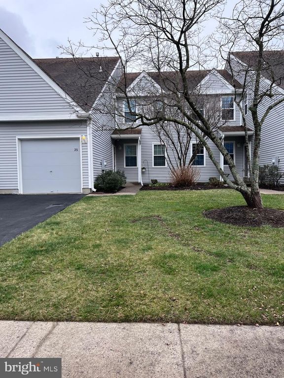 25 CYPRESS CT, Bordentown, NJ 08505