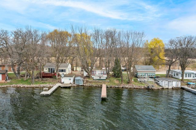 6000 Fairbanks Path 15, Faribault, MN 55021