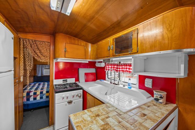 6000 Fairbanks Path 15, Faribault, MN 55021