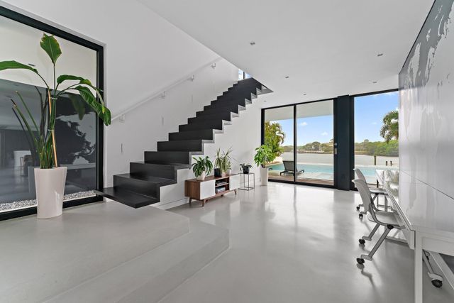 5706 Holly Lane, Jupiter, FL 33458