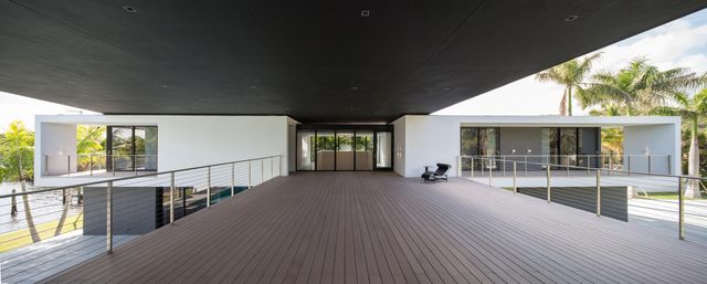 5706 Holly Lane, Jupiter, FL 33458