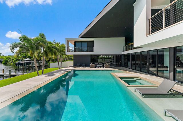 5706 Holly Lane, Jupiter, FL 33458