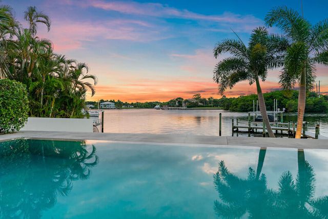 5706 Holly Lane, Jupiter, FL 33458