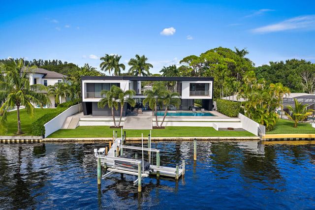 5706 Holly Lane, Jupiter, FL 33458