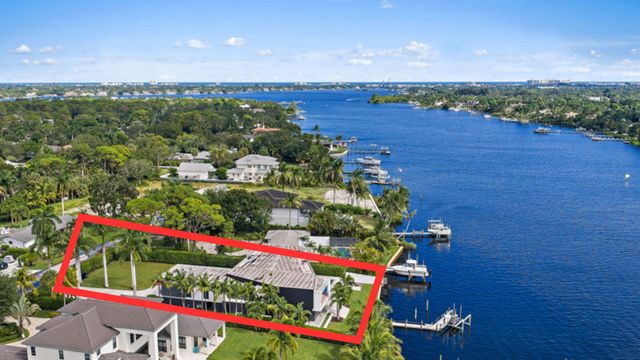 5706 Holly Lane, Jupiter, FL 33458
