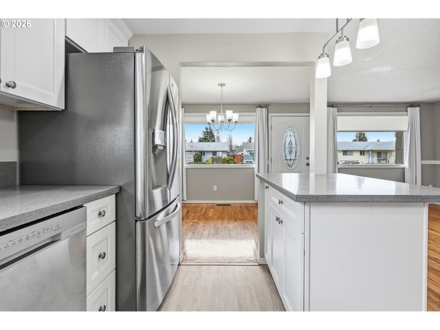 1740 JANSEN Way, Woodburn, OR 97071