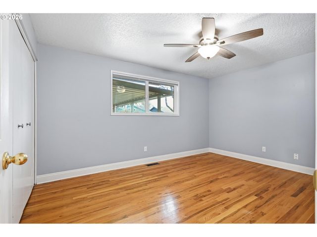 1740 JANSEN Way, Woodburn, OR 97071