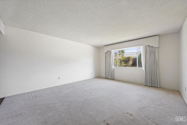 204 Carr Street, Bakersfield, CA 93309