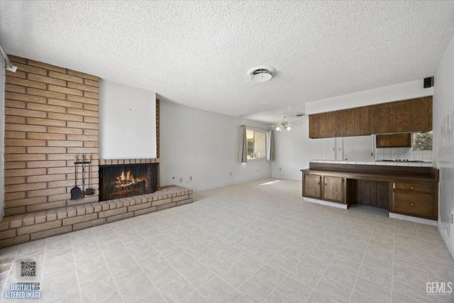 204 Carr Street, Bakersfield, CA 93309