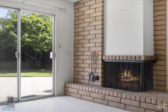 204 Carr Street, Bakersfield, CA 93309