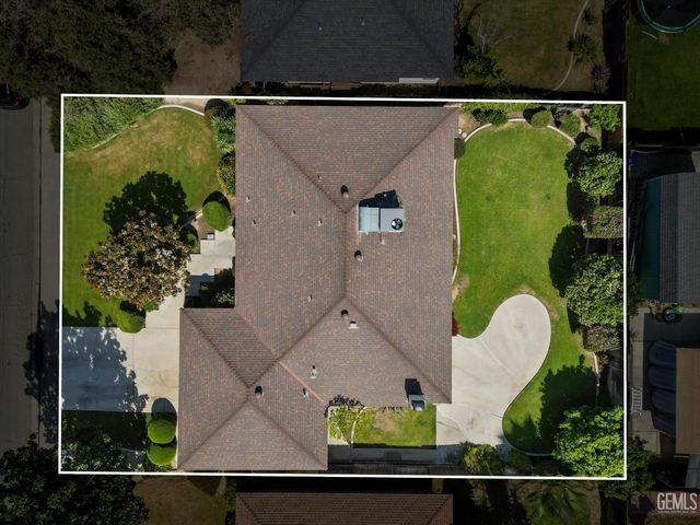 204 Carr Street, Bakersfield, CA 93309