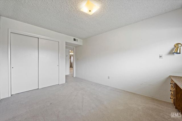 204 Carr Street, Bakersfield, CA 93309