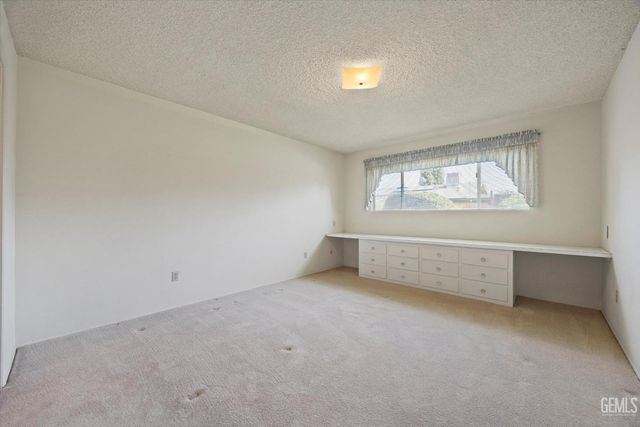 204 Carr Street, Bakersfield, CA 93309