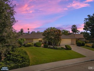 204 Carr Street, Bakersfield, CA 93309