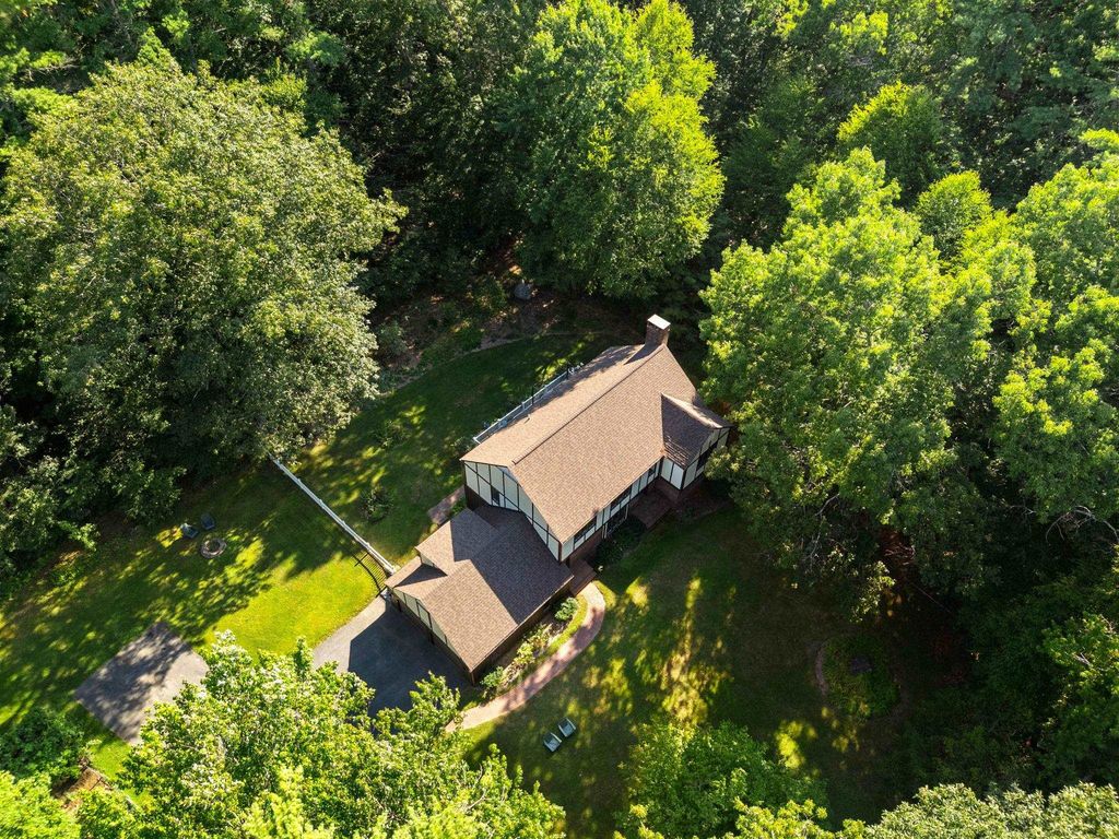 Image 2 of property listing at 39 Ashbrook Drive, Hampton, NH 03842