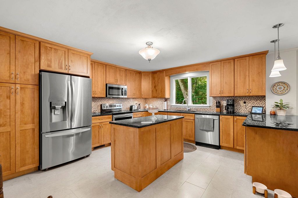 Image 21 of property listing at 39 Ashbrook Drive, Hampton, NH 03842