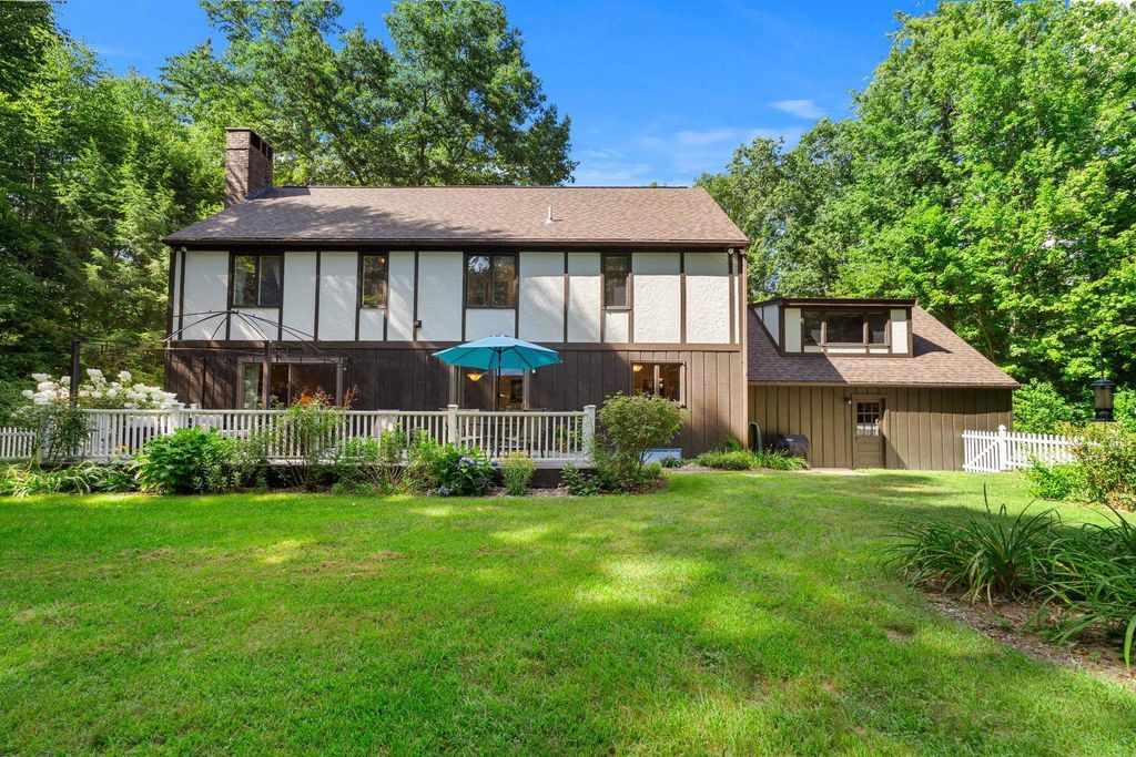 Image 6 of property listing at 39 Ashbrook Drive, Hampton, NH 03842