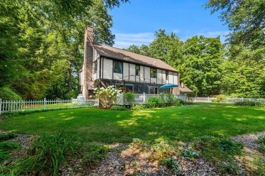 Image 7 of property listing at 39 Ashbrook Drive, Hampton, NH 03842
