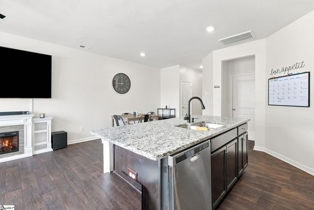 1354 Wunder Way, Spartanburg, SC 29316