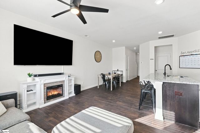 1354 Wunder Way, Spartanburg, SC 29316