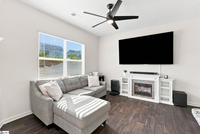 1354 Wunder Way, Spartanburg, SC 29316