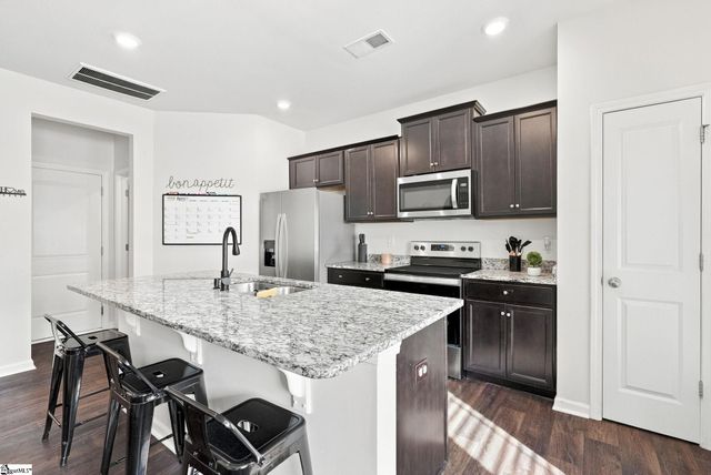 1354 Wunder Way, Spartanburg, SC 29316