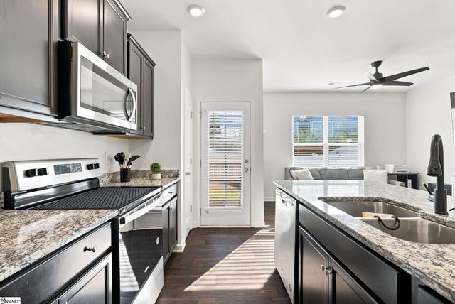1354 Wunder Way, Spartanburg, SC 29316