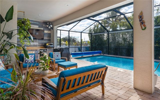 2704 SW Embers TER, Cape Coral, FL 33991