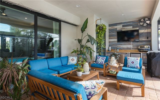 2704 SW Embers TER, Cape Coral, FL 33991